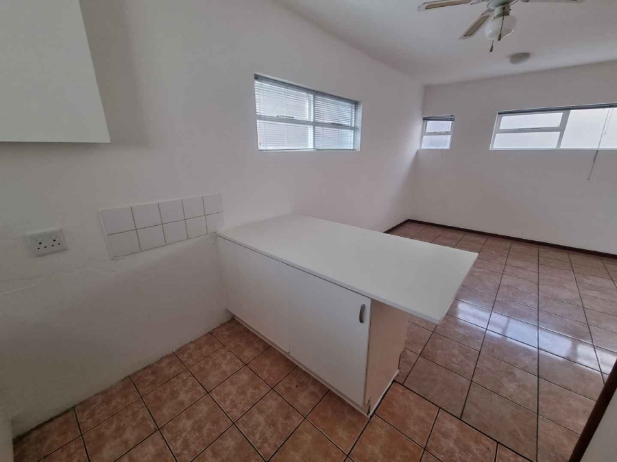 To Let 0 Bedroom Property for Rent in Sea Point Western Cape